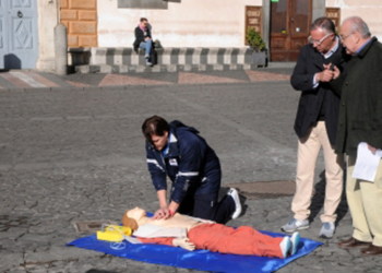 Angela Valentina Ratti, pivot ed esecutore blsd, “rianima” in diretta un manichino per Rai Sport 1 ” Mattina Sport”