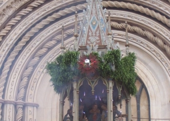 Tubo nuovo, cerimonia vecchia per la Palombella