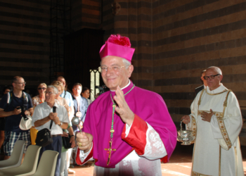 Pace e grazia. Monsignor Benedetto Tuzia ha preso possesso della Diocesi di Orvieto – Todi