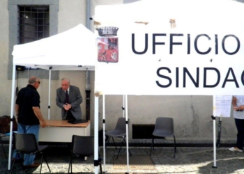 Il “banchetto” del sindaco