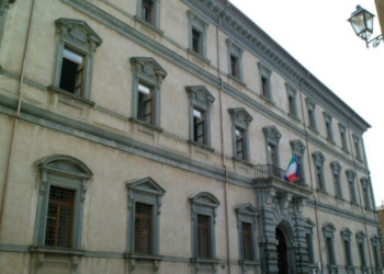 Il governo Monti fa saltare l’autonomia giuridica di quattro istituti scolastici orvietani