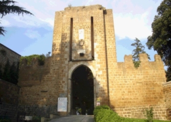 Trovato un proiettile di artiglieria sotto l’Albornoz