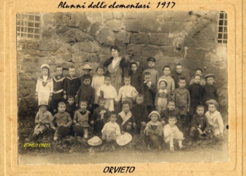 Alunni delle elementari nel 1917