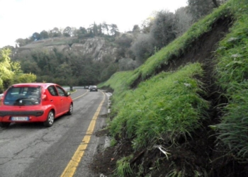 Fotonotizia. Smottamento vicino alla necropoli etrusca di Orvieto