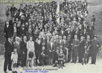 Anni Trenta. Festa della Croce rossa. Chi riconosce un famigliare?