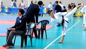 Kumite. 200 atleti in gara