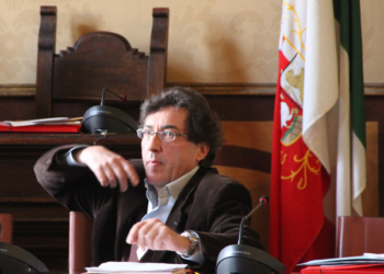 Sfiducia a Brugiotti. Parla l’assessore. Ma è solo il primo atto