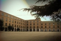 Parcheggi lasciati vuoti e turisti cacciati via