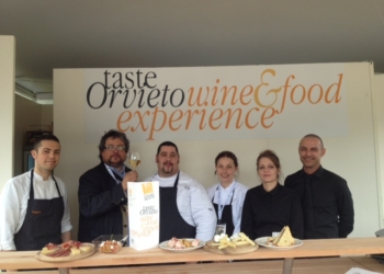 Il Palazzo del Gusto di Orvieto “cavalca” Piazza di Siena