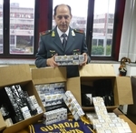 Sigarette di contrabbando in un negozio di alimentari: interviene la Finanza