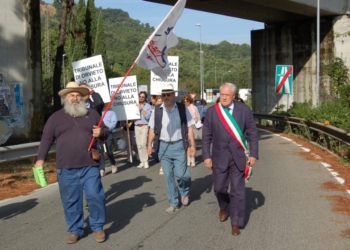 Avvocati, amministratori e cittadini contro la chiusura del tribunale