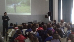 A scuola con la Guardia di Finanza: al via, anche per L’anno scolastico 2013/2014, il progetto “educazione alla Legalita’ economica”