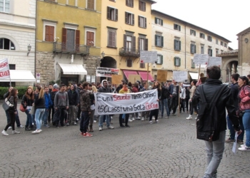 Alberghiero, gli studenti minacciano ancora proteste finché non verrà montata la seconda cucina