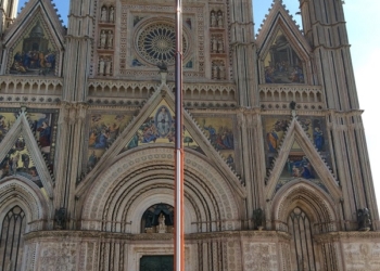 Duomo, controlli sui mosaici della facciata