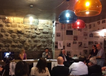 Alla Necropoli etrusca di Crocifisso del Tufo l’allestimento teatrale “Anime Parallele”