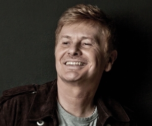 Acoustic cafe. Lo spettacolo racconto con Enzo Guaitamacchi e Ron nella chiesa di s. Francesco a Orvieto