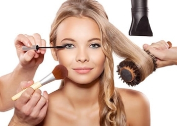 Aperte le iscrizioni ai corsi professionali per servizi ristorativi e del commercio. Novità di quest’anno il corso per parrucchiere/a e estetista