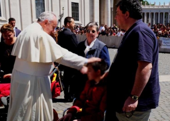 Papa Francesco telefona a una famiglia orvietana