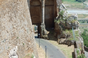 Completata la pulitura del percorso ad anello intorno alla Rupe