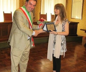 Andrea Garbini premia Maria Antonietta Paglialunga