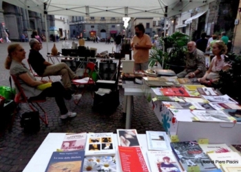 La bancarella di Letterealbar. 2 agosto