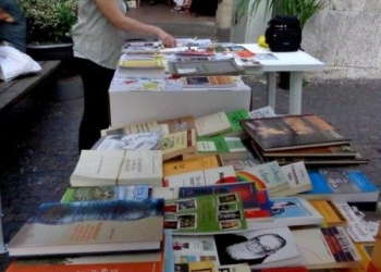 La bancarella di Letterealbar. 2 agosto
