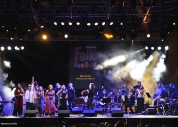 Serata finale per Uff con Hevia, Sparagna e Emercency