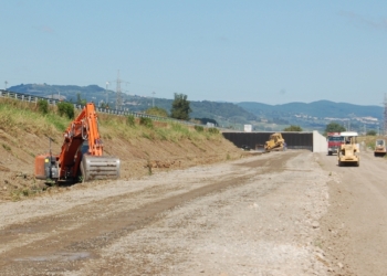 Complanare. O completata velocemente o inutile