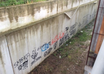 Raid di atti vandalici nel centro storico