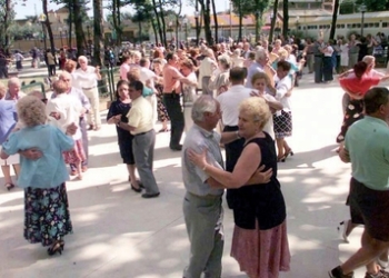 Invecchiamento attivo. Bando per la presentazione dei progetti volti alla promozione e valorizzazione dell’invecchiamento attivo