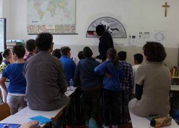 Lezione di Street Art dei Guerrilla Spam alla Luca Signorelli di Orvieto