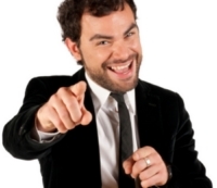 LA COMICITA’ DI ZELIG AL MANCINELLI, “SIETE TUTTI INVITATI” ALLO SHOW DI ANDREA PERRONI