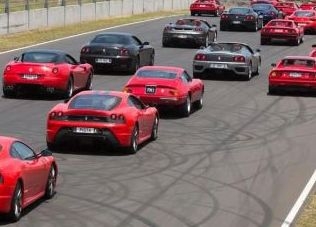 “FERRARI CAVALCADE 2015” a Orvieto
