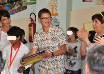 Susanna Tamaro ai bambini di Sferracavallo: «Vi regalo il figlio del grande albero»