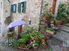 Alla scoperta del Palazzo Vescovile e del borgo di Acquapendente: come non li avete mai visti