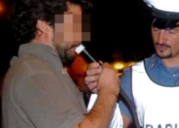 Fermato sacerdote ubriaco al volante