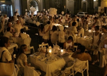 “Bianco Divino#2015” . BanchettoInconsuetoAppetitosoNotturnoConvivialeOrvietano