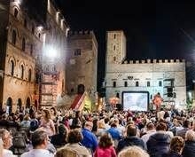 BRECHT – BONELLI. Ovvero l’attualizzazione del pensiero brechtiano.