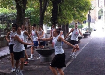 Azzurra Ceprini – Allenamento per le vie di Orvieto Centro : una tradizione irrinunciabile per preparatore atletico ed atlete