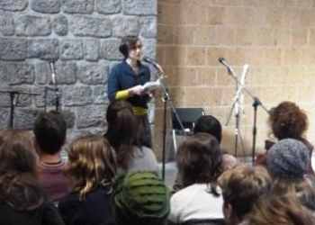 “Lettori Portatili” con il Comune di Orvieto in occasione del 25 . Una assessore fuori di luoghi comuni e tanti giovani protagonisti