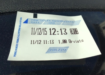 A Natale parcheggi gratis per chi spende in centro: l’iniziativa di alcuni operatori commerciali