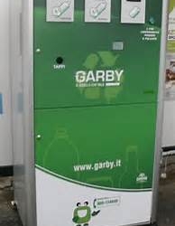 Acquapendente. Uso gratuito agli esercizi commerciali degli eco compattatori di bottiglie in plastica e lattine in alluminio