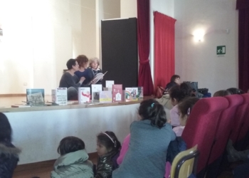 Consegnati alla scuola dell’Infanzia di Fabro i libri del progetto “In Vitro”