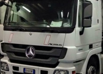 Furto da oltre 1 milione di euro, rubati tre tir Mercedes dall’azienda Mira