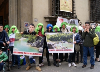 Firenze, 9 aprile 2016. Dal convegno sulla geotermia un chiaro “no” al piano Rossi
