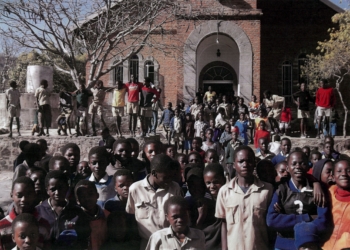 “Istruzione è vita”, Ikhiwa per lo Zimbabwe