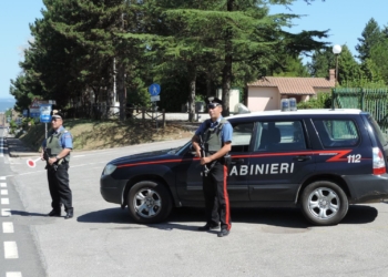 Furti in pieno giorno su autovetture, denunciati due campani