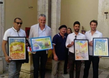 Alban Cela dona opere a sindaci Montecchio e Alviano