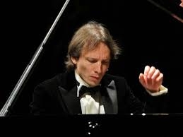 Il maestro Saitkoulov in concerto al palazzo comunale di Orvieto