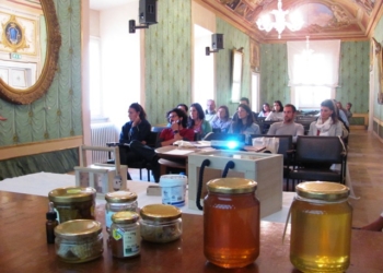 Corso apiterapia a Porano, due giornate teorico-pratico con boom di iscritti